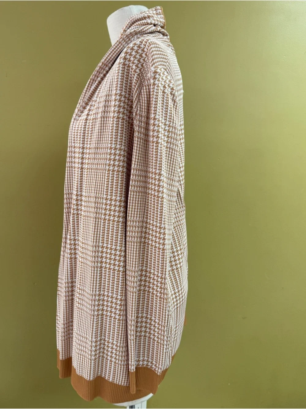 St. John houndstooth sweater and tank top set women’s M and L cardigan - Picture 4 of 14